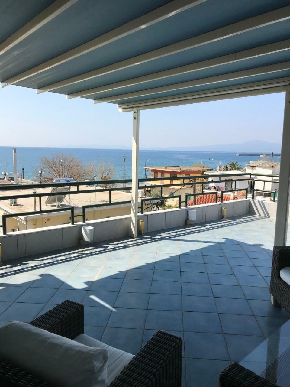 Апартаменты Tg Kalamata Beach Studio With Sea View Terrace Экстерьер фото