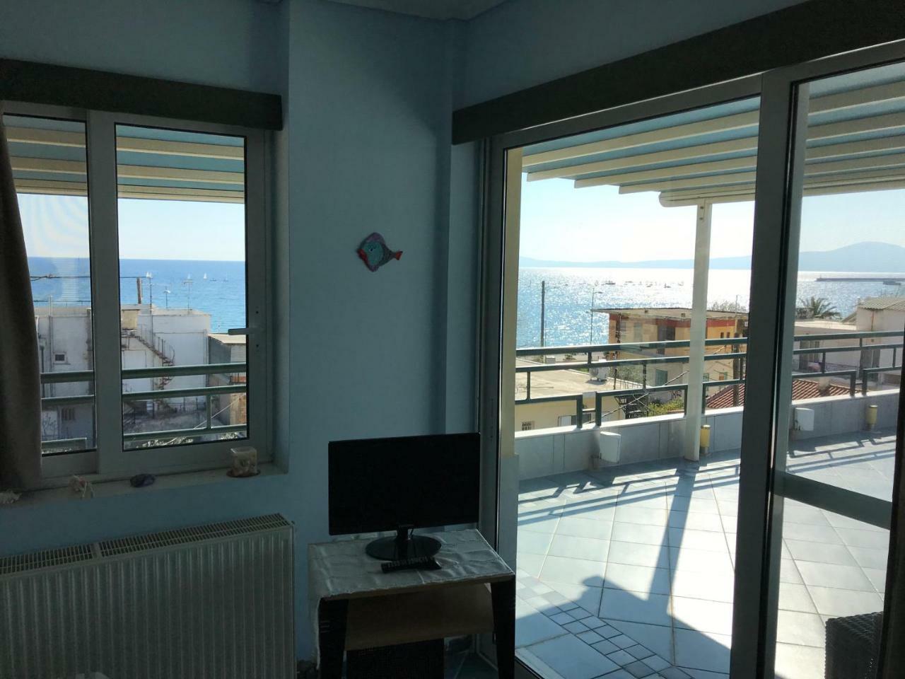 Апартаменты Tg Kalamata Beach Studio With Sea View Terrace Экстерьер фото